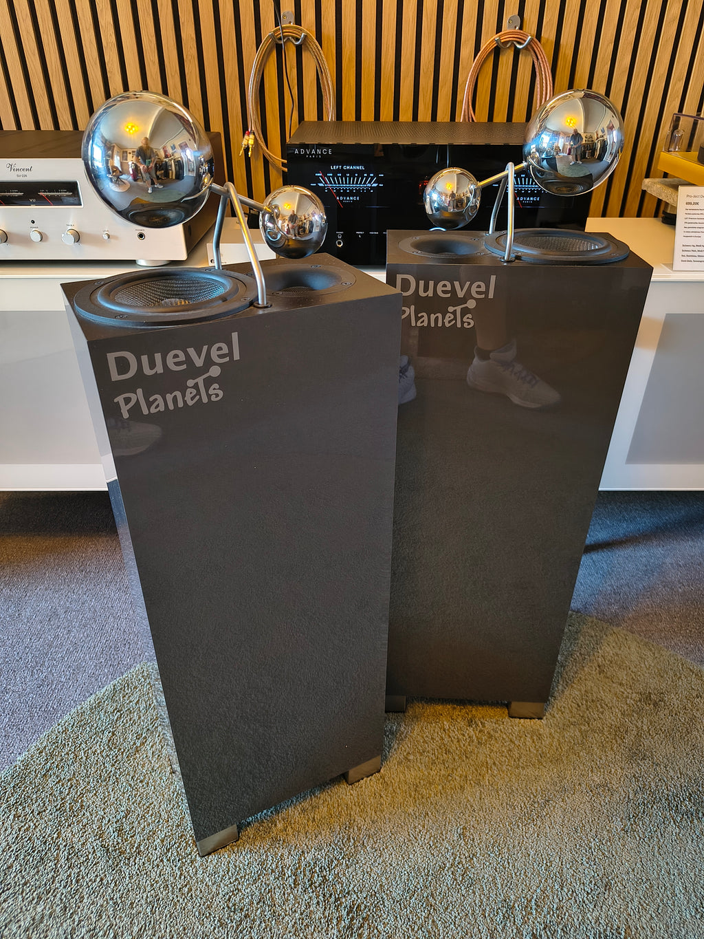 Duevel Planets (Paarpreis - Aussteller) Anthrazit Metallic