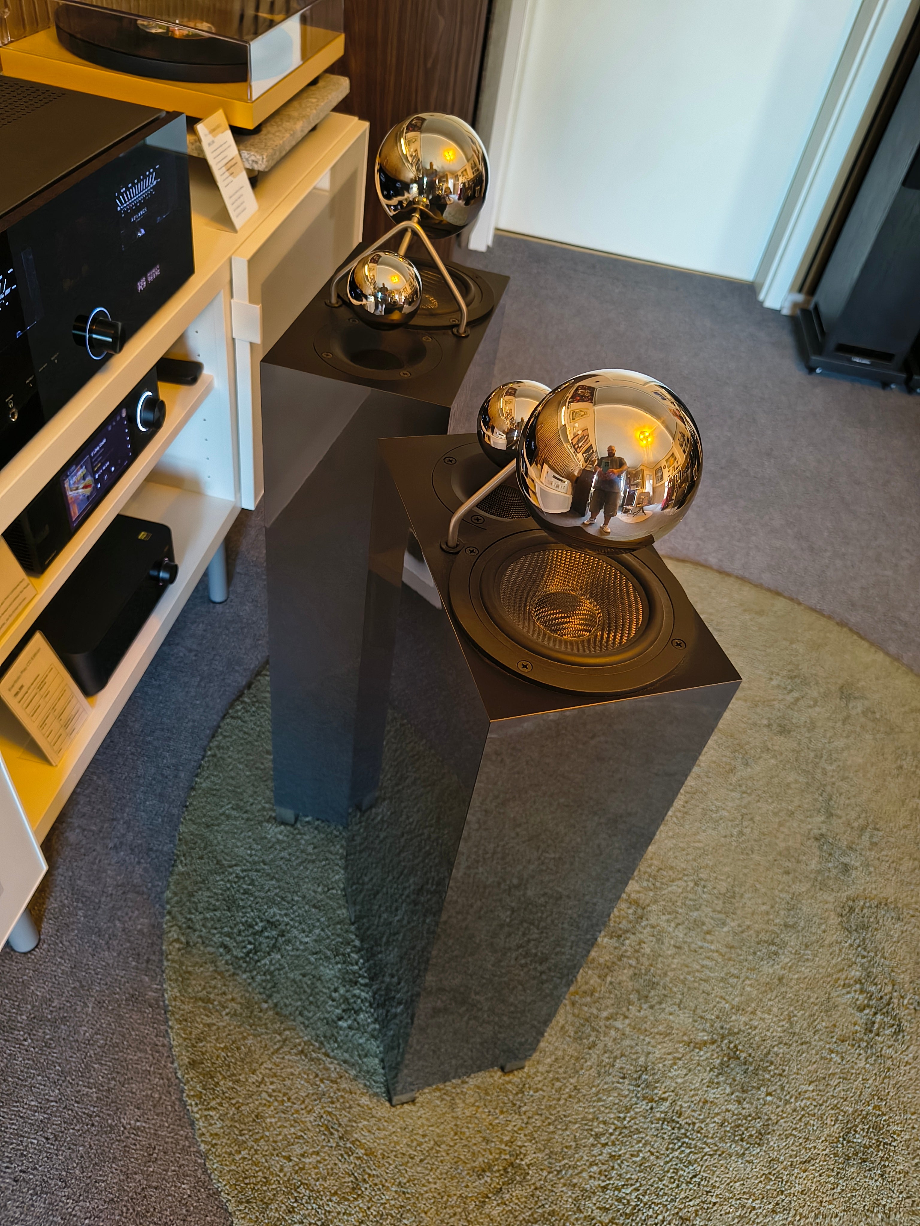 Duevel Planets (Paarpreis - Aussteller) Anthrazit Metallic