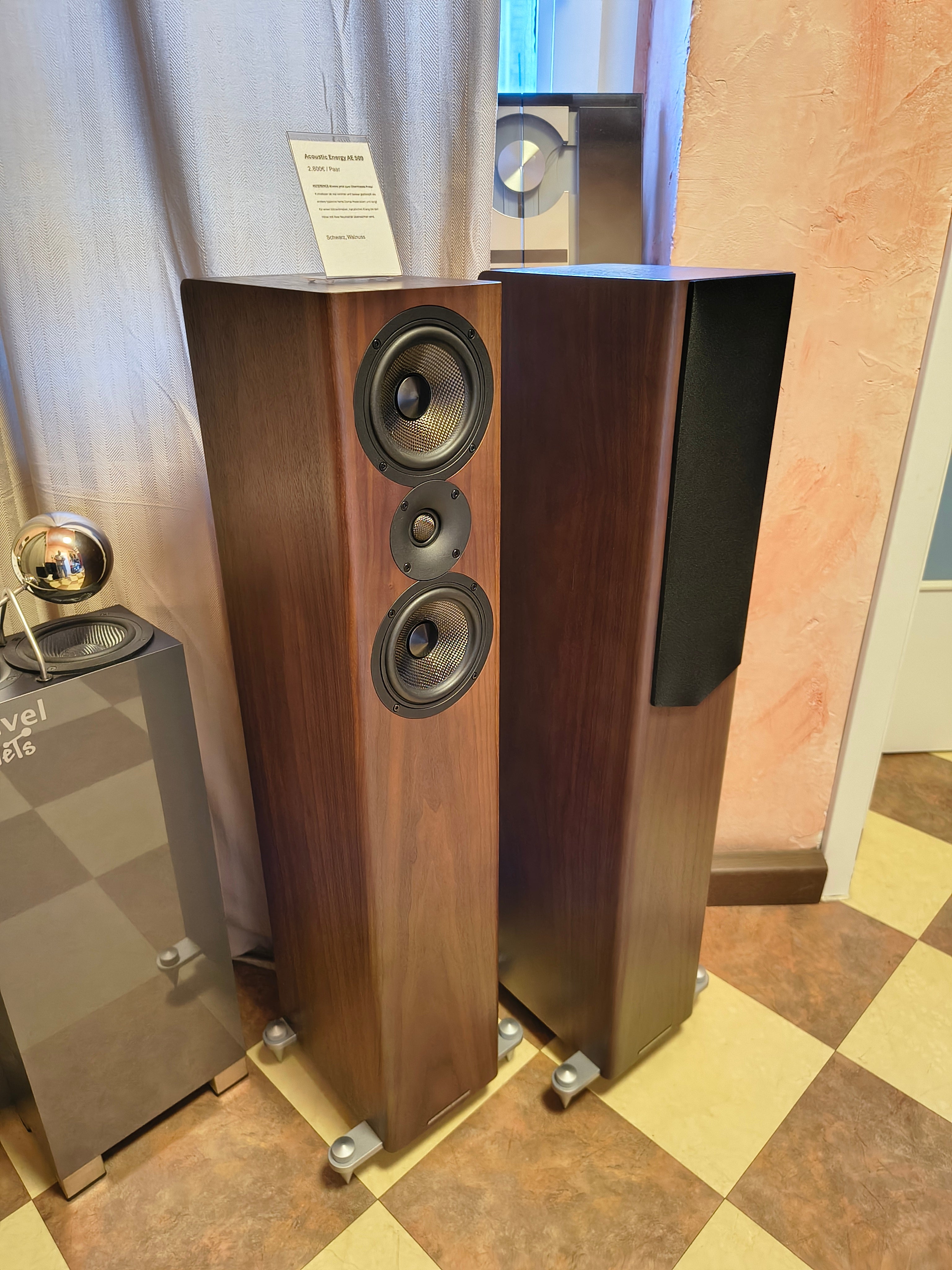 Acoustic Energy AE509 Walnuss Paarpreis (Aussteller)